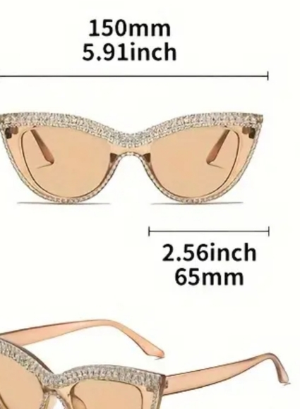 Glossy Flossy Bling - Picture 2 of 4